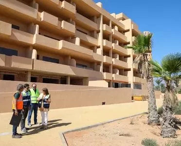 Toma forma el Centro de Recepción e Interpretación Turística del Paraje Natural de Punta Entinas-Sabinar