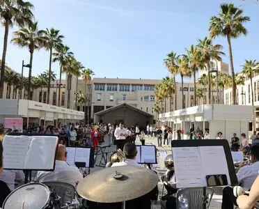La XIV Feria del Libro de El Ejido abre hoy sus puertas con un concierto de la Banda Sinfónica y encuentro literario con la actriz Elvira Mínguez