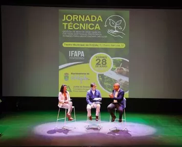 La Junta organiza una jornada sobre restos vegetales en hortícolas junto al Ayuntamiento de El Ejido