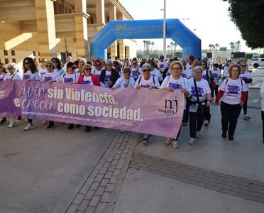 Cientos de ejidenses marchan contra la Violencia de Género en una mañana para la reivindicación y la concienciación