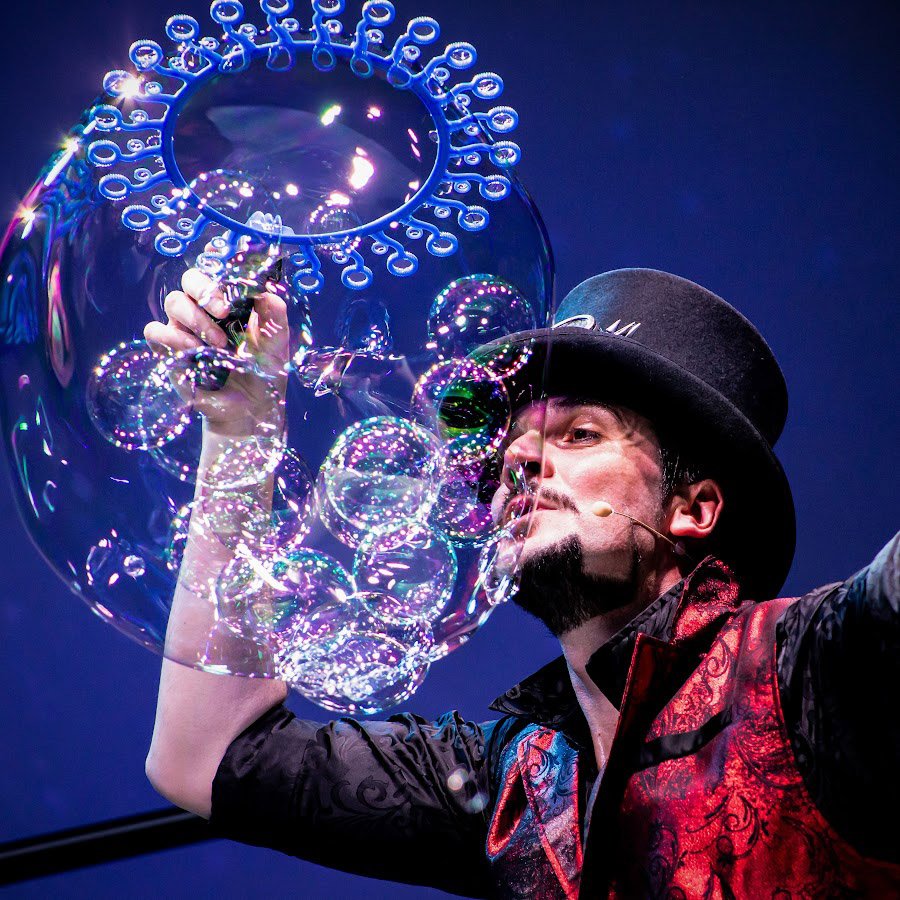 Dreaming Bubbles "The Bubble Show"
